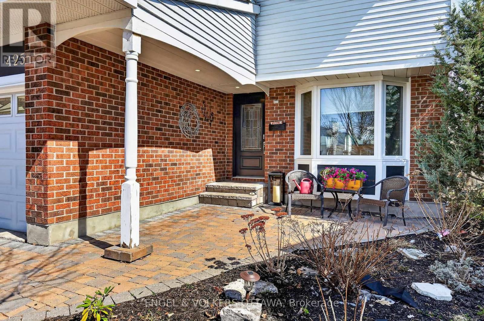 425 TANAGER BAY Image 4