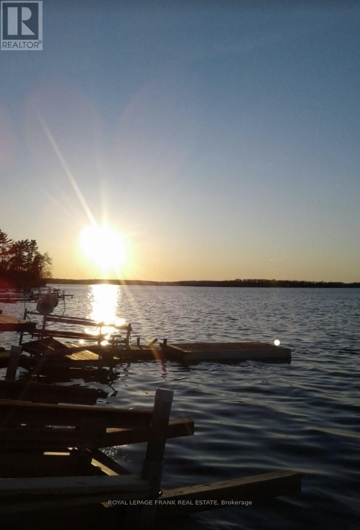 17 - 6108 CURTIS POINT ROAD Image 15