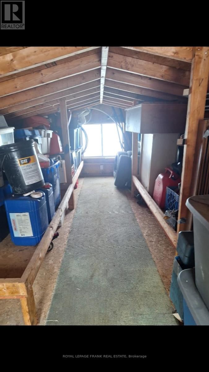 17 - 6108 CURTIS POINT ROAD Image 19