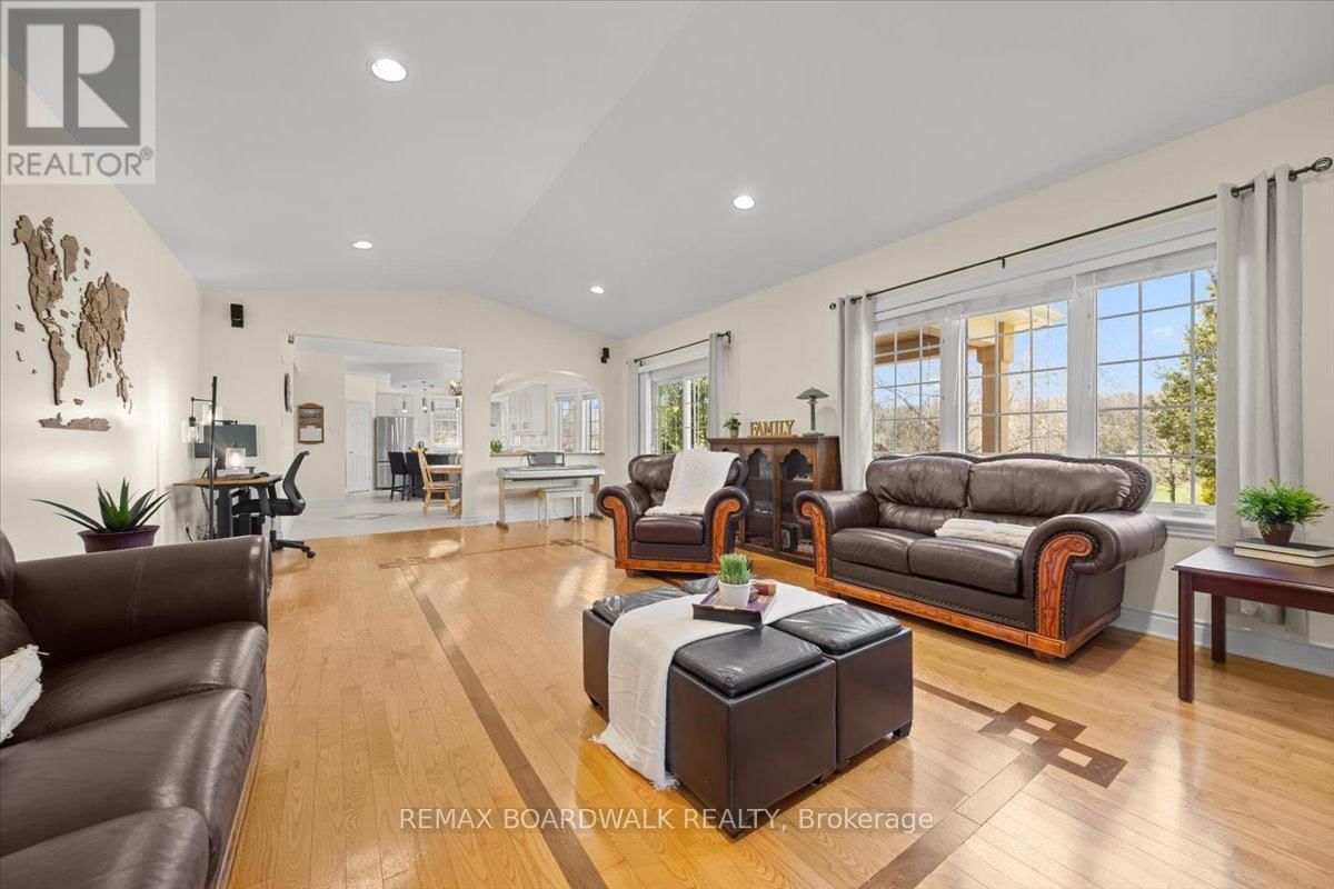 1210 BARNETT DRIVE Image 11