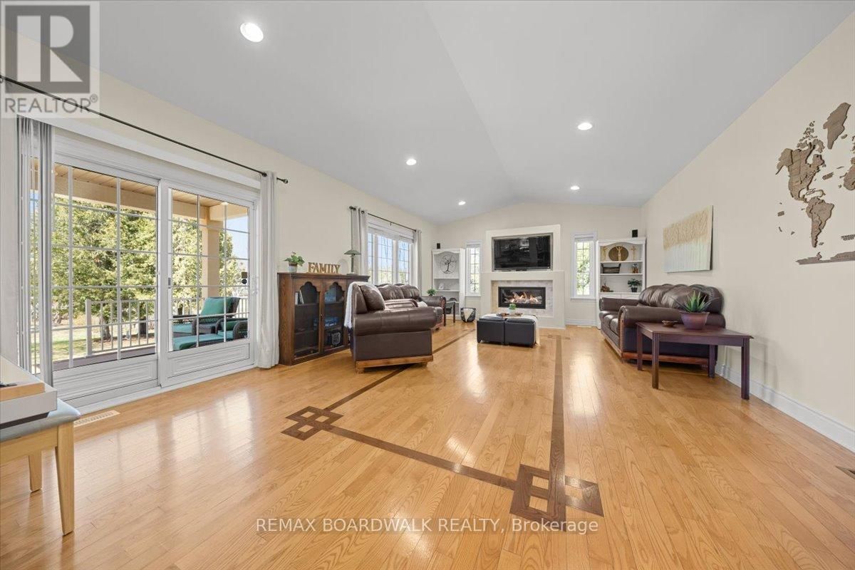 1210 BARNETT DRIVE Image 12