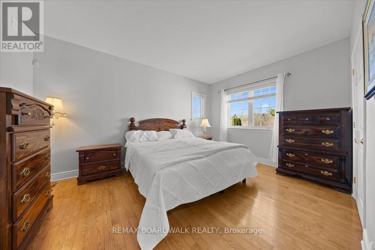 1210 BARNETT DRIVE Image 26