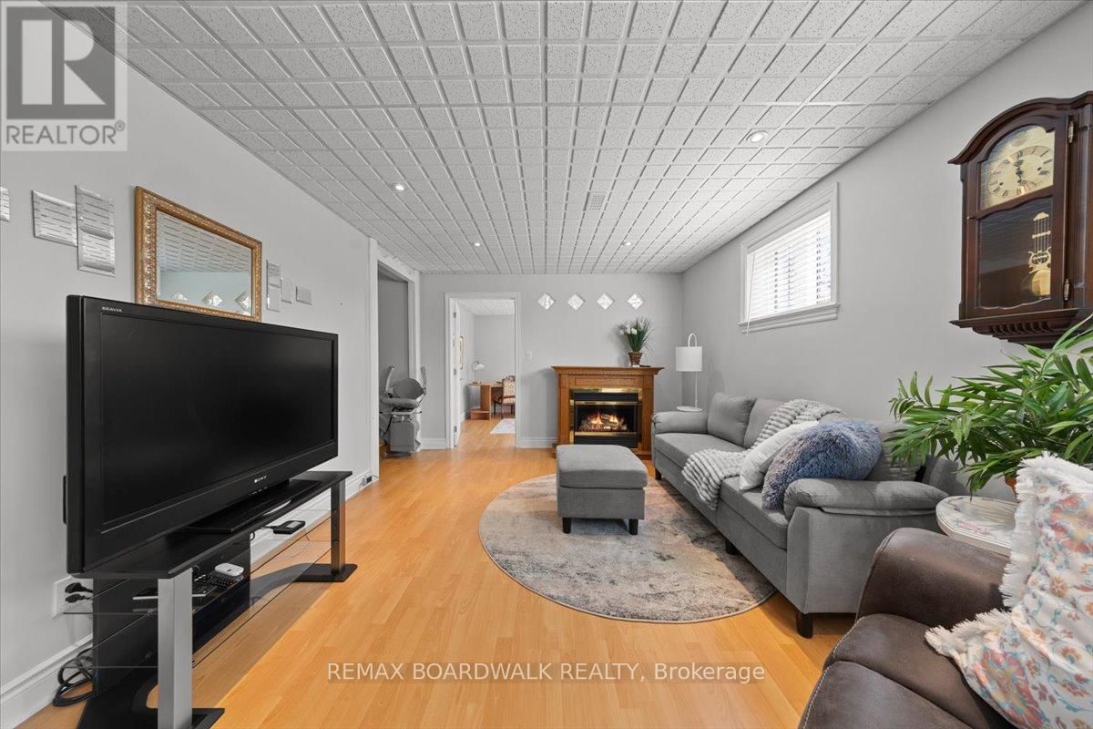 1210 BARNETT DRIVE Image 37