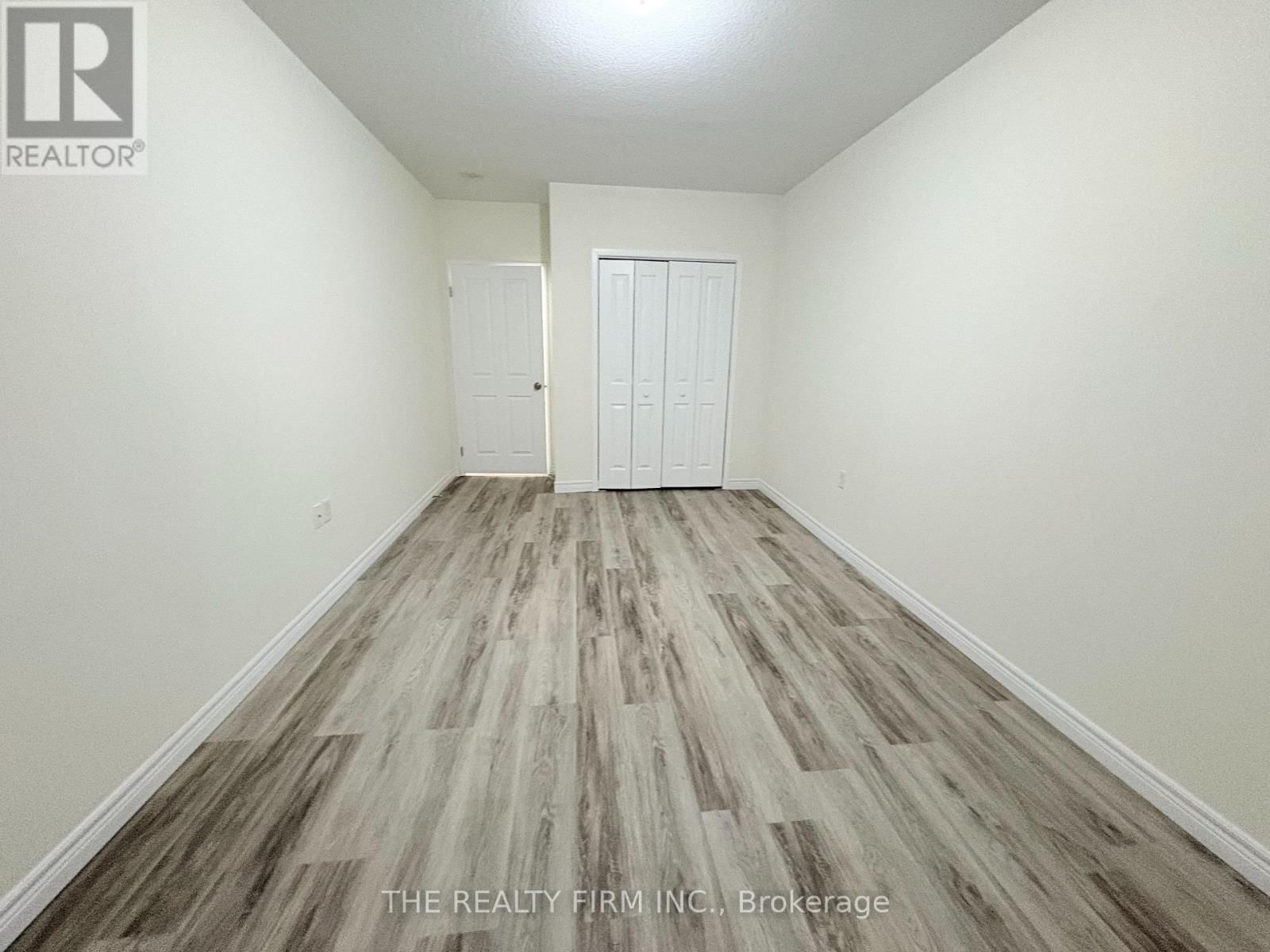 914 - 353 COMMISSIONERS ROAD WEST Image 14