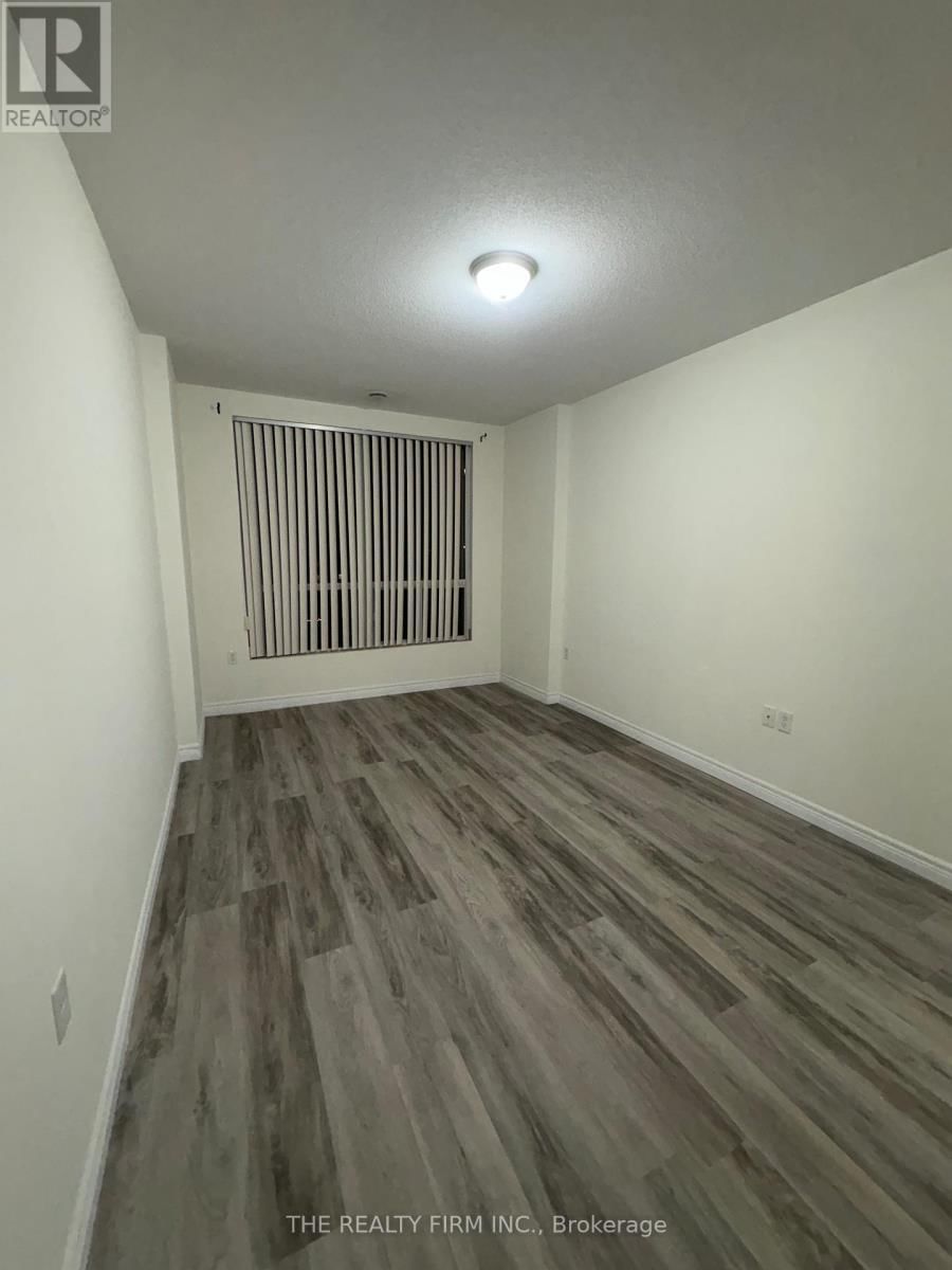 914 - 353 COMMISSIONERS ROAD WEST Image 16