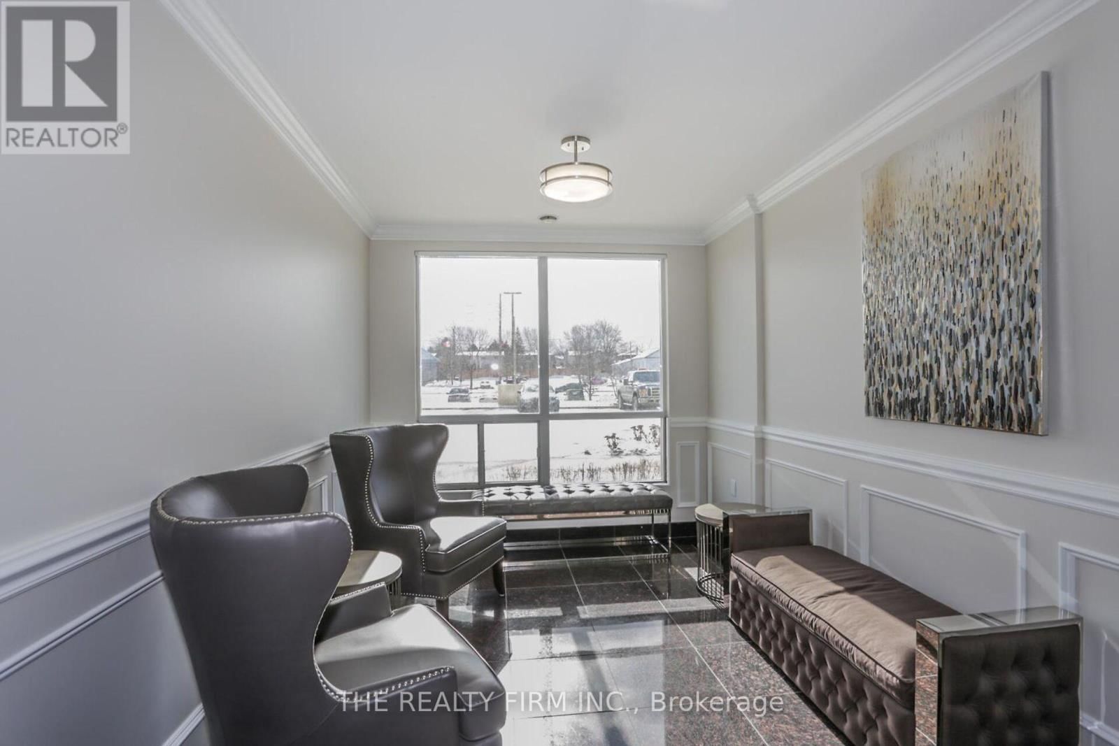 914 - 353 COMMISSIONERS ROAD WEST Image 24