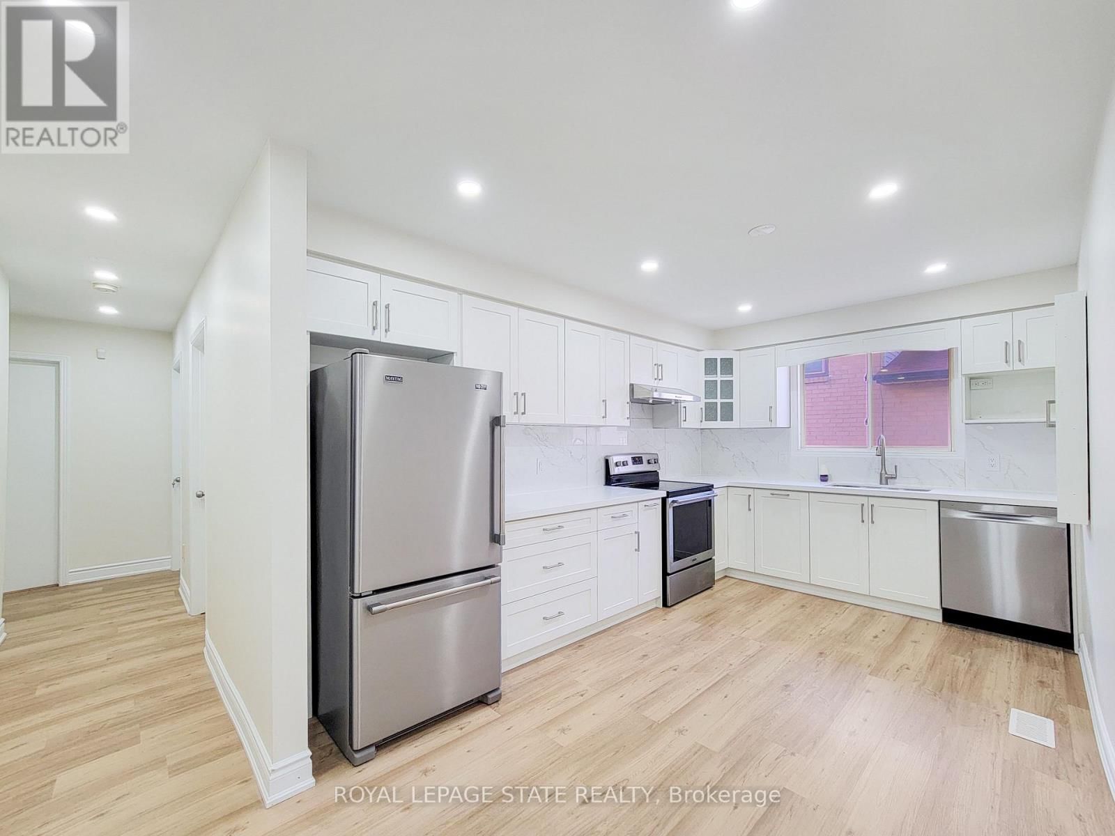 216 RAVENBURY DRIVE Image 10