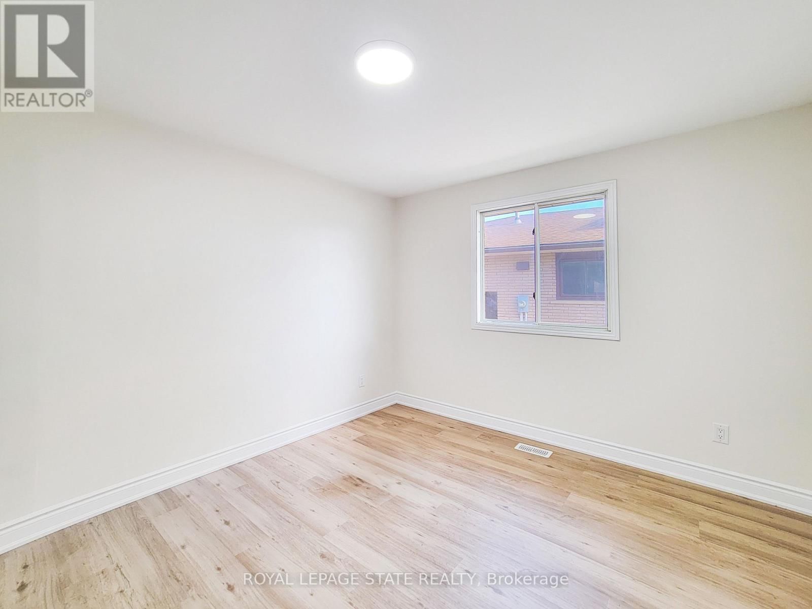 216 RAVENBURY DRIVE Image 14