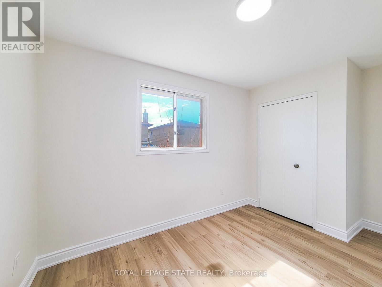 216 RAVENBURY DRIVE Image 22