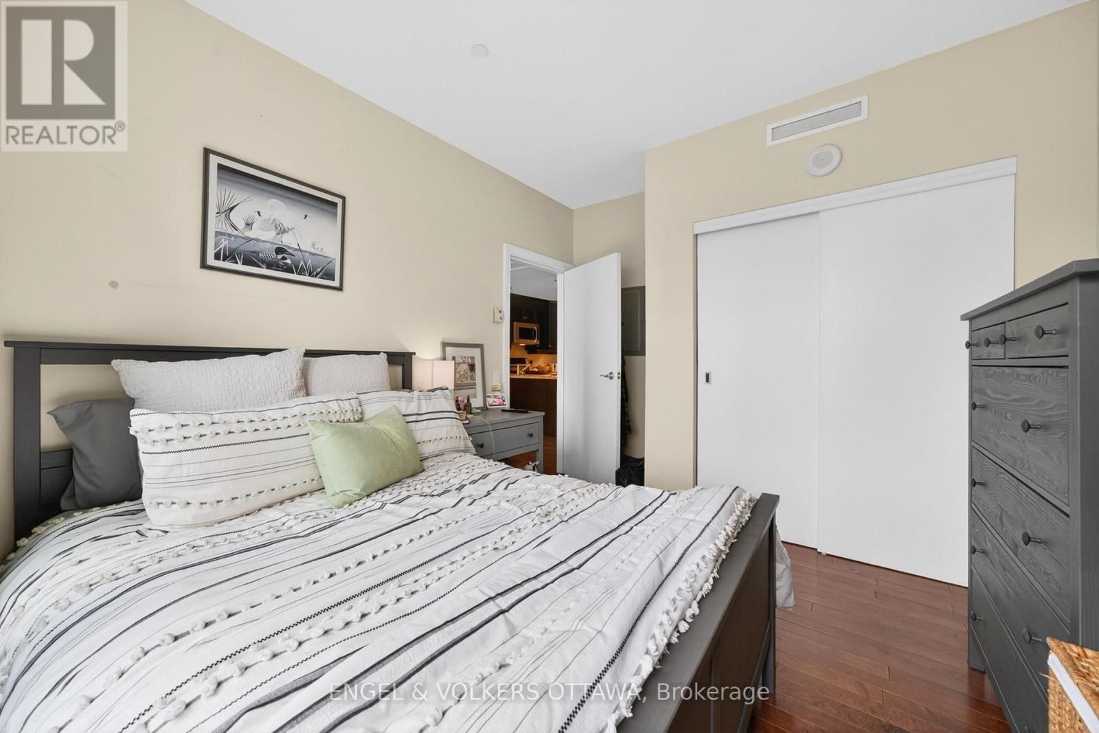 407 - 90 GEORGE STREET Image 19