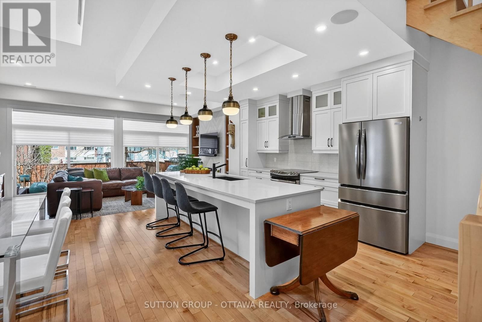 31 CARLOTTA AVENUE Image 11