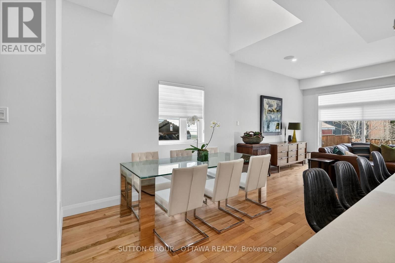 31 CARLOTTA AVENUE Image 12