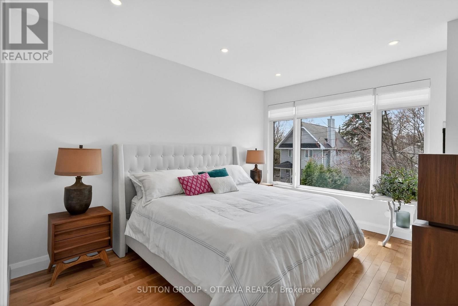 31 CARLOTTA AVENUE Image 16