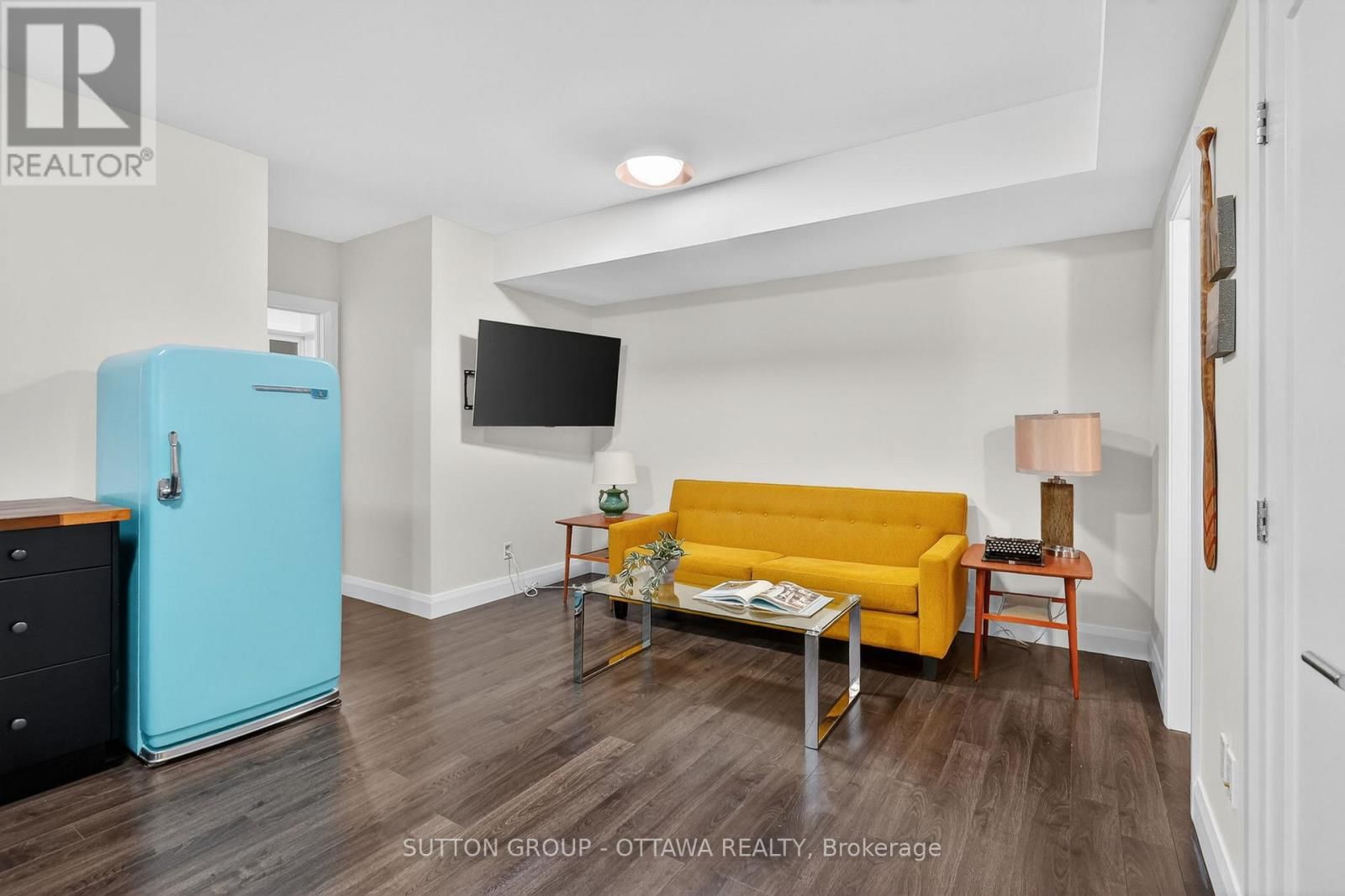 31 CARLOTTA AVENUE Image 22