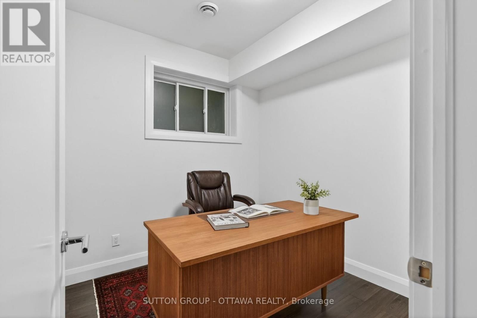 31 CARLOTTA AVENUE Image 23