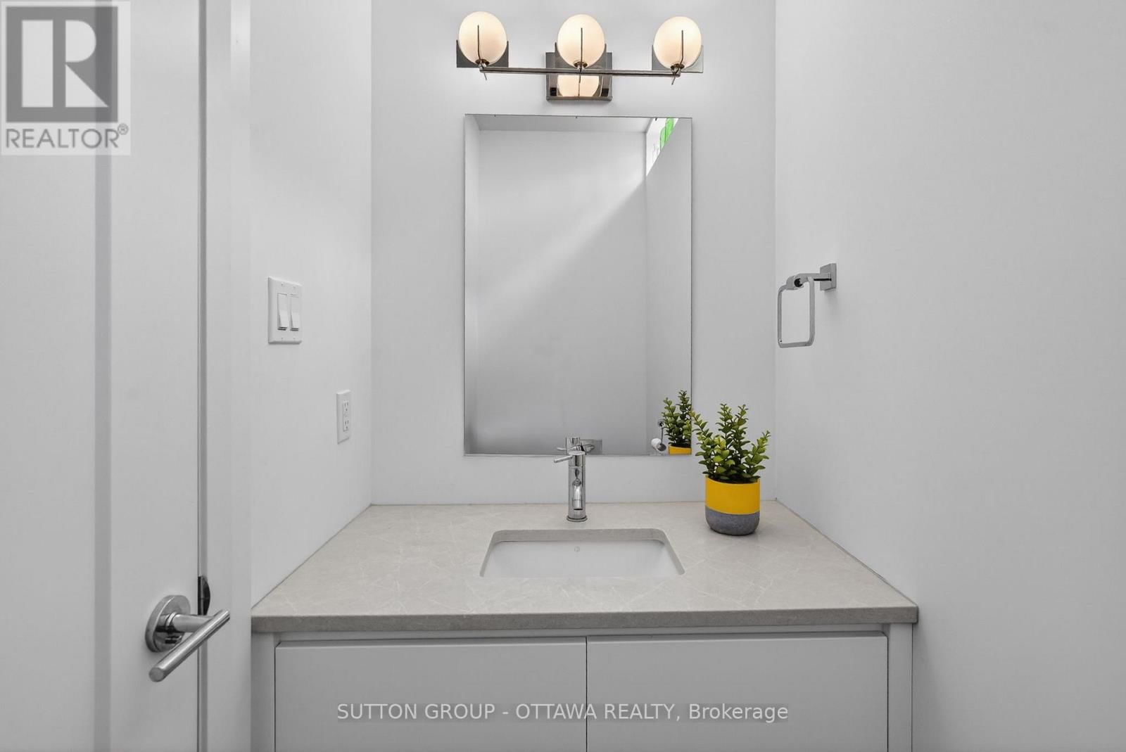 31 CARLOTTA AVENUE Image 3