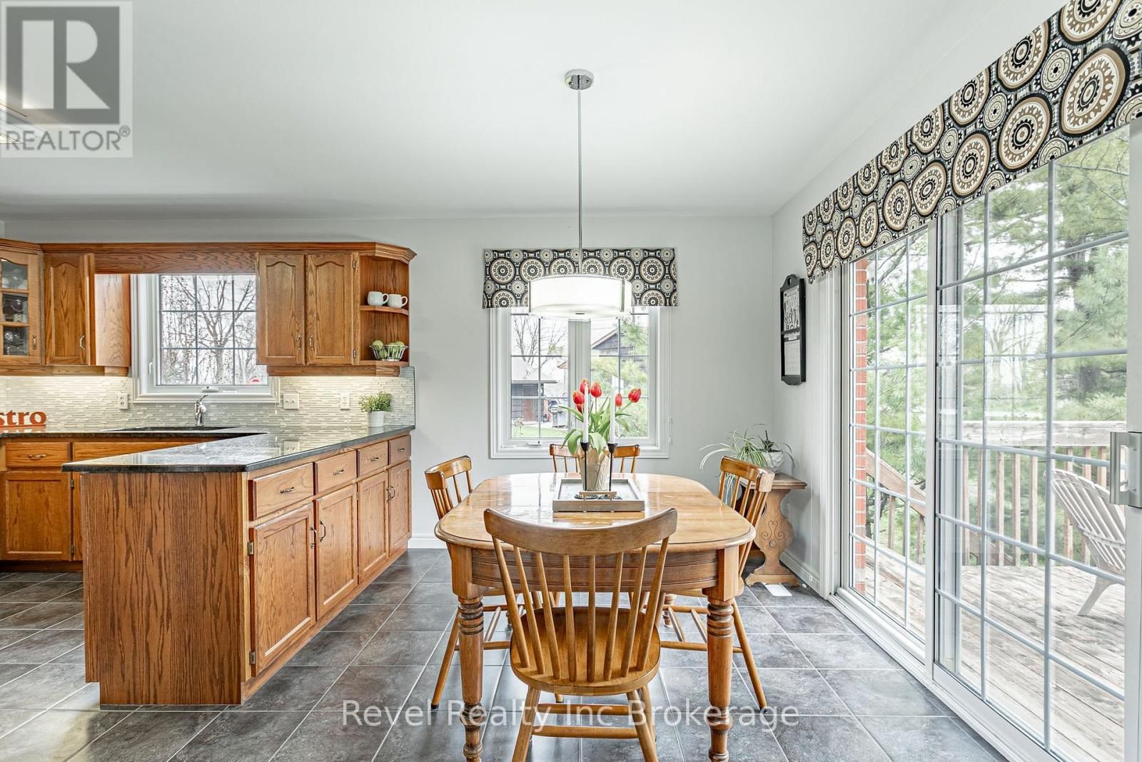 152 NORTH TOWN LINE EAST Image 10