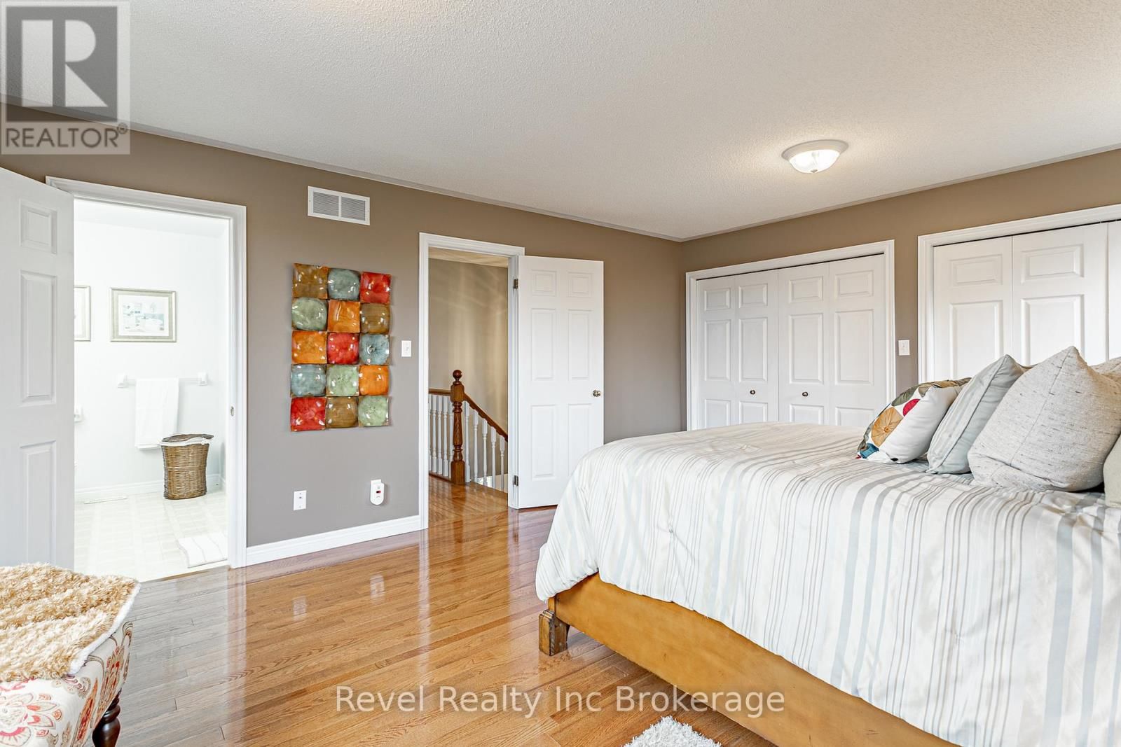 152 NORTH TOWN LINE EAST Image 21