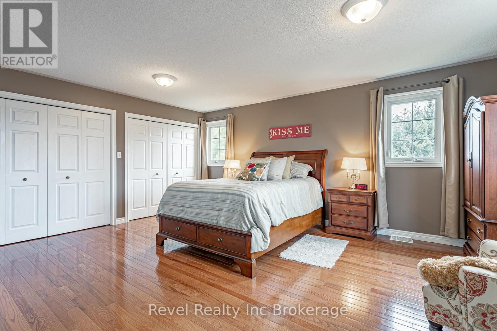 152 NORTH TOWN LINE EAST Image 22