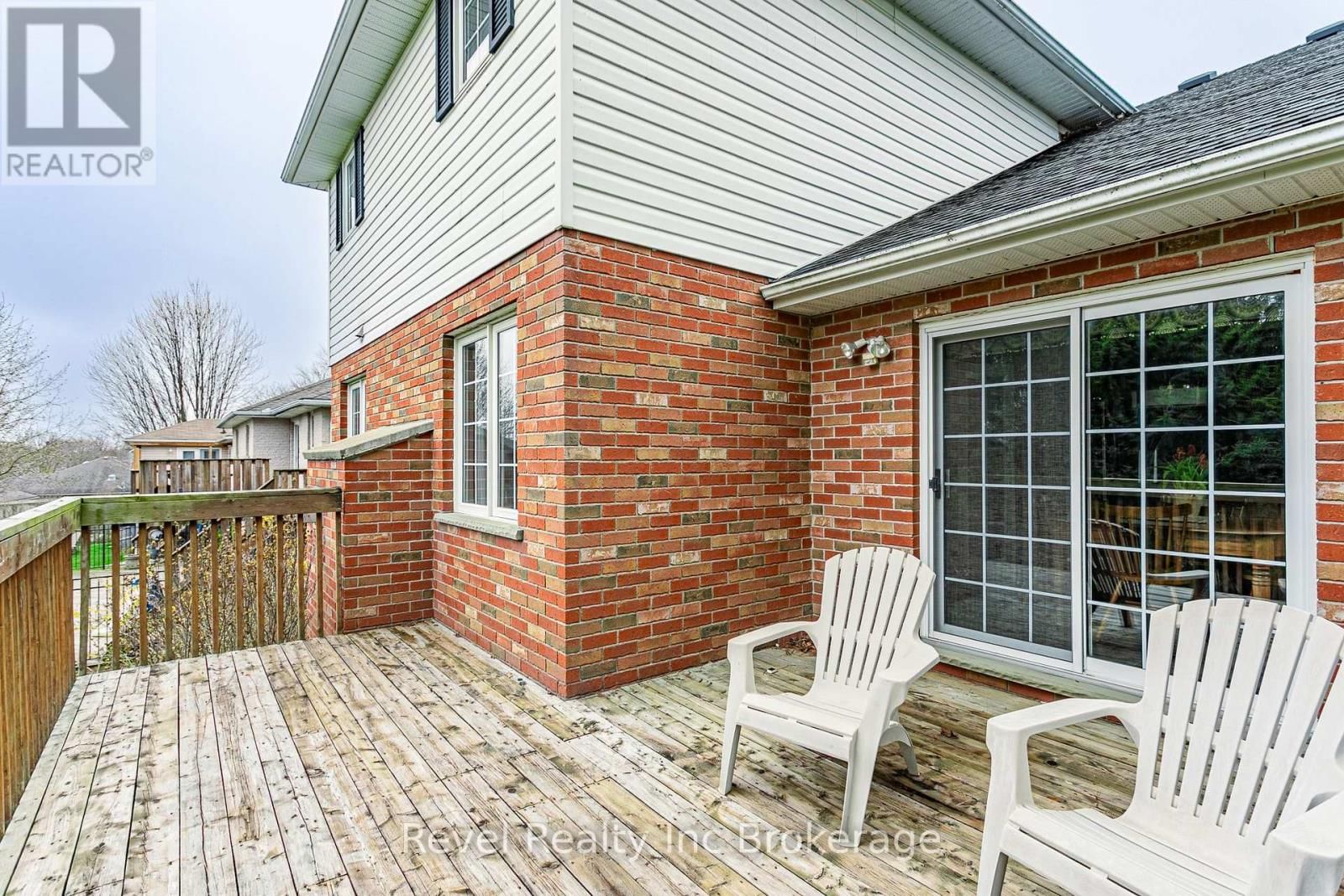 152 NORTH TOWN LINE EAST Image 32