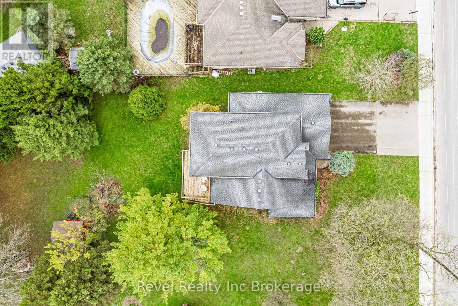 152 NORTH TOWN LINE EAST Image 36