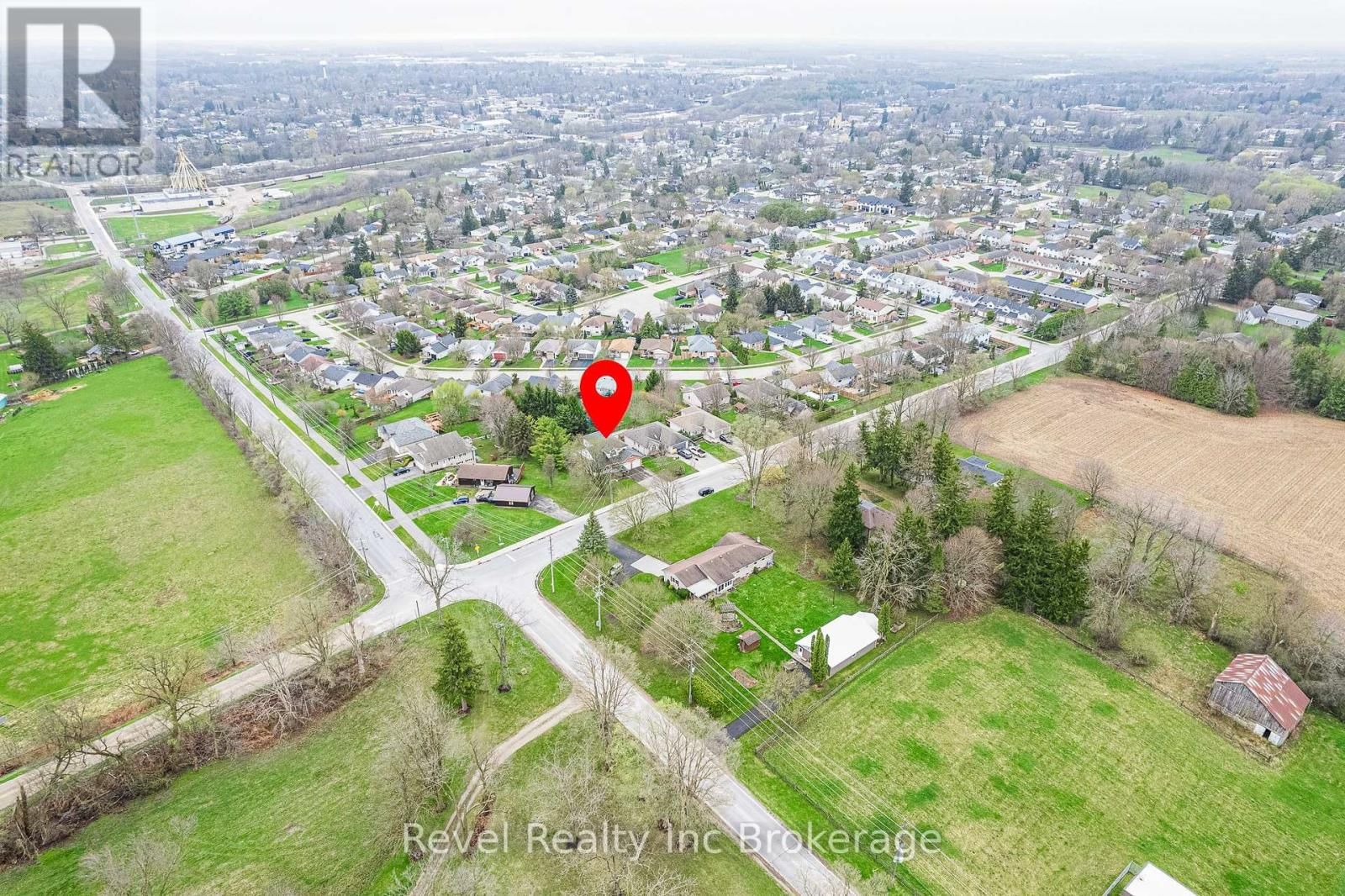 152 NORTH TOWN LINE EAST Image 40