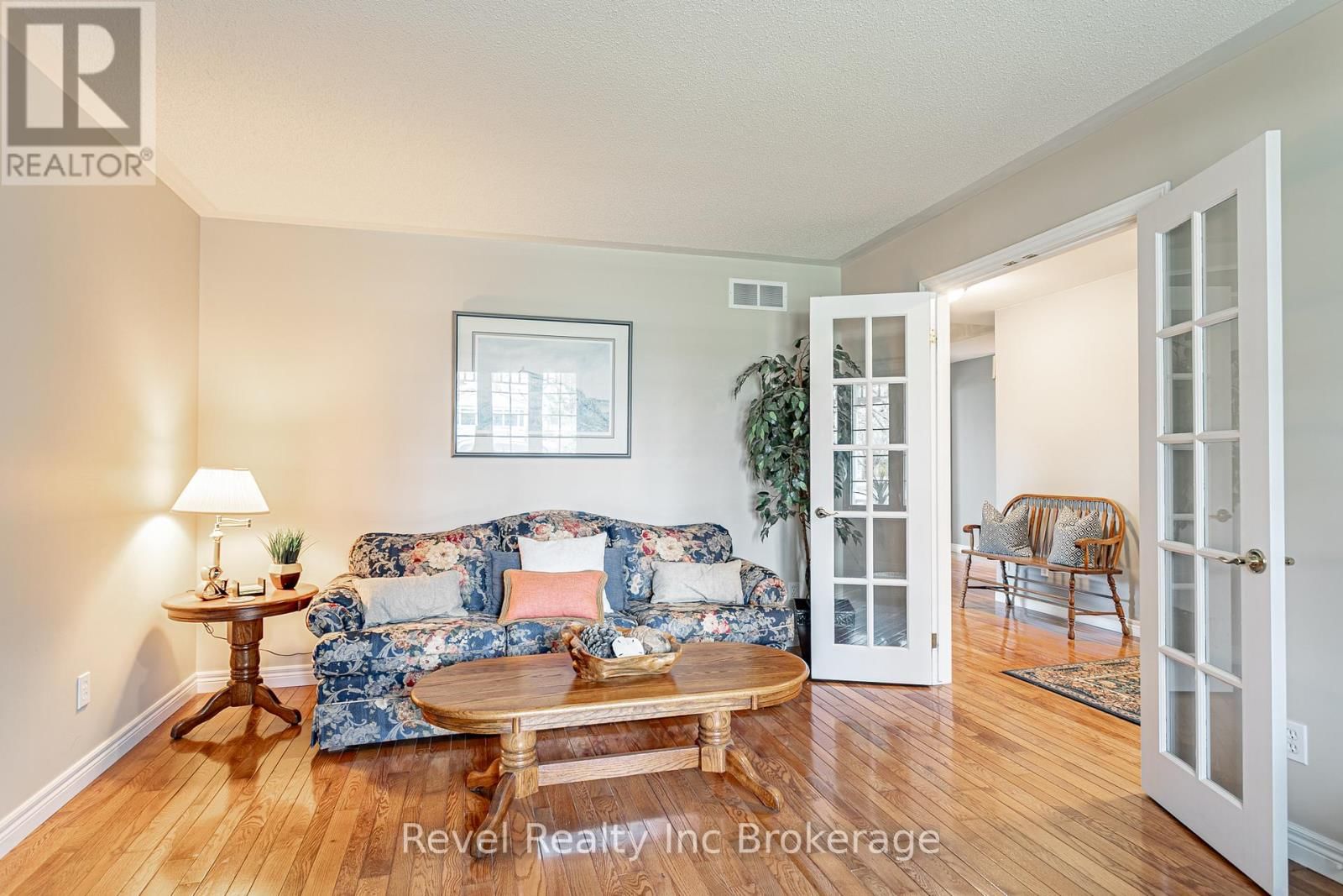 152 NORTH TOWN LINE EAST Image 5