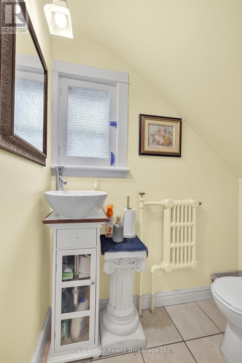 77 LIGHT STREET Image 10