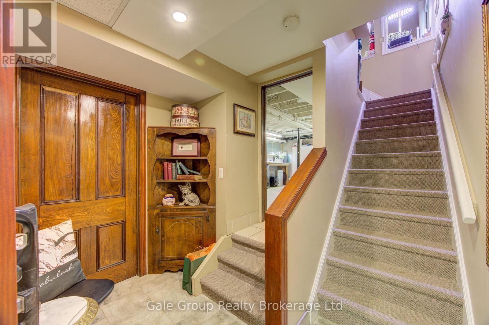 77 LIGHT STREET Image 14