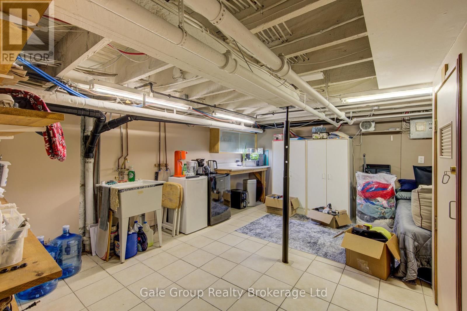 77 LIGHT STREET Image 18