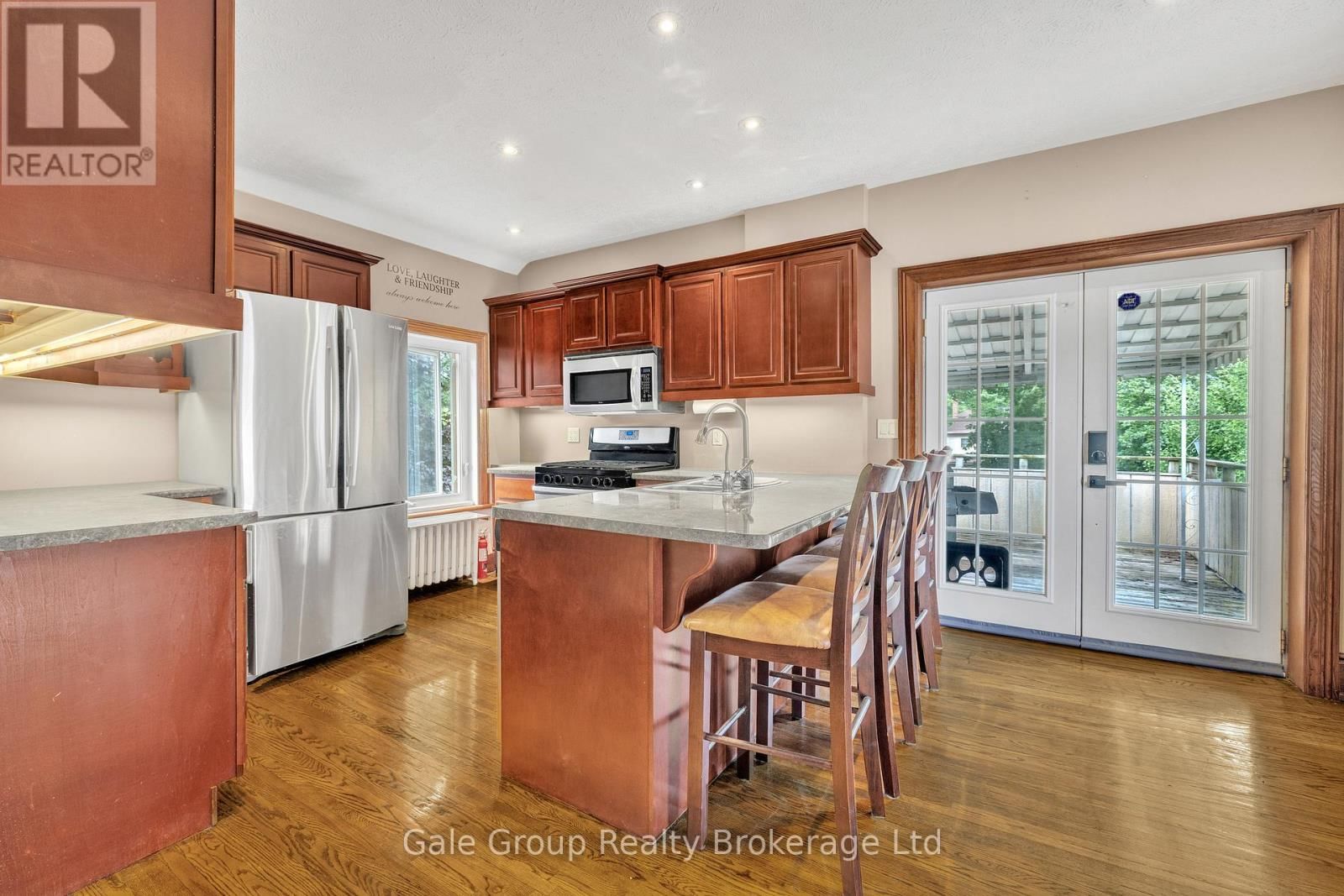 77 LIGHT STREET Image 22