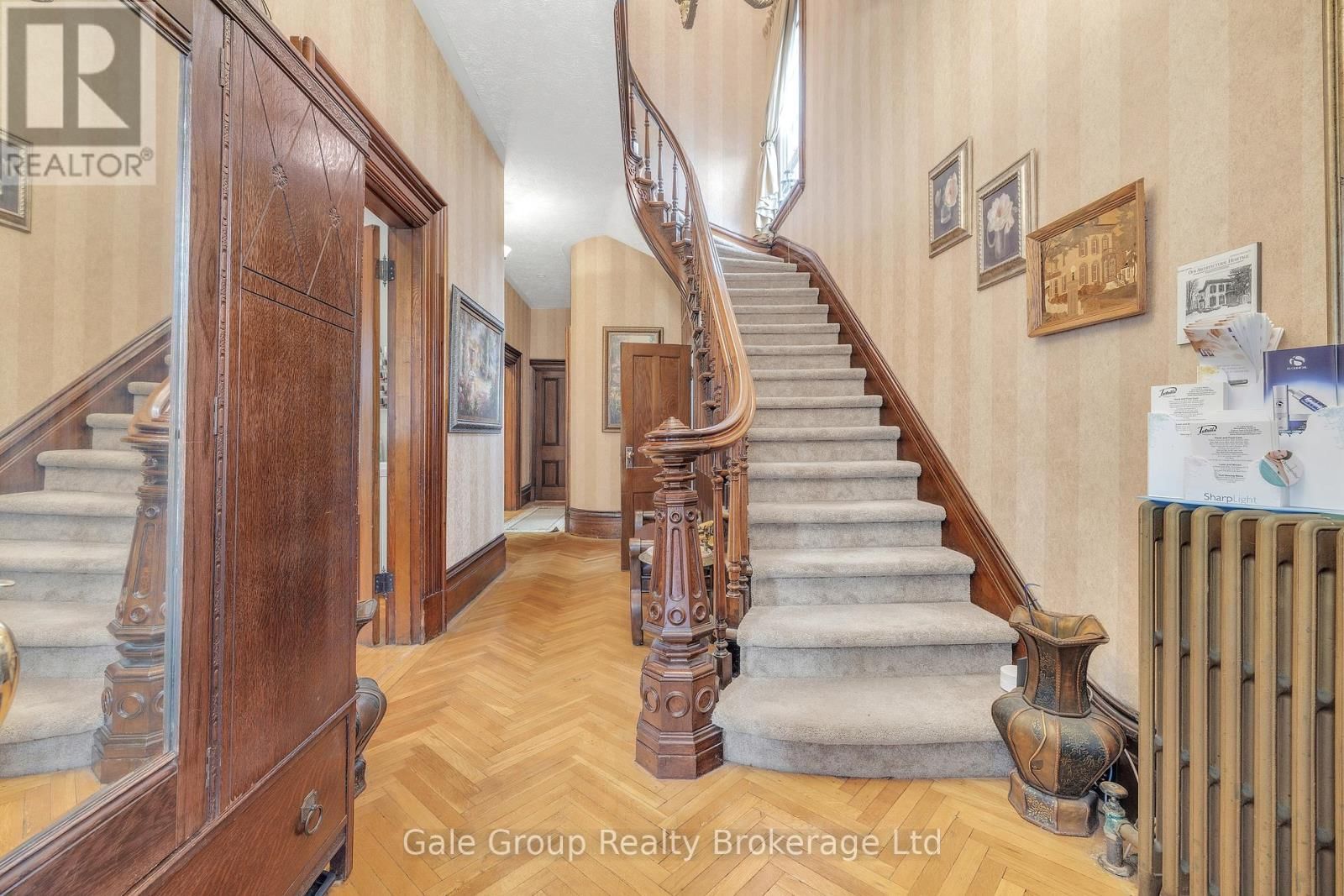 77 LIGHT STREET Image 3