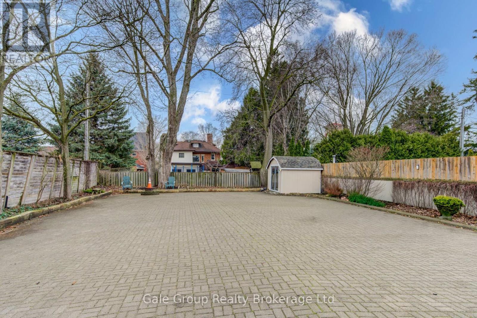 77 LIGHT STREET Image 34