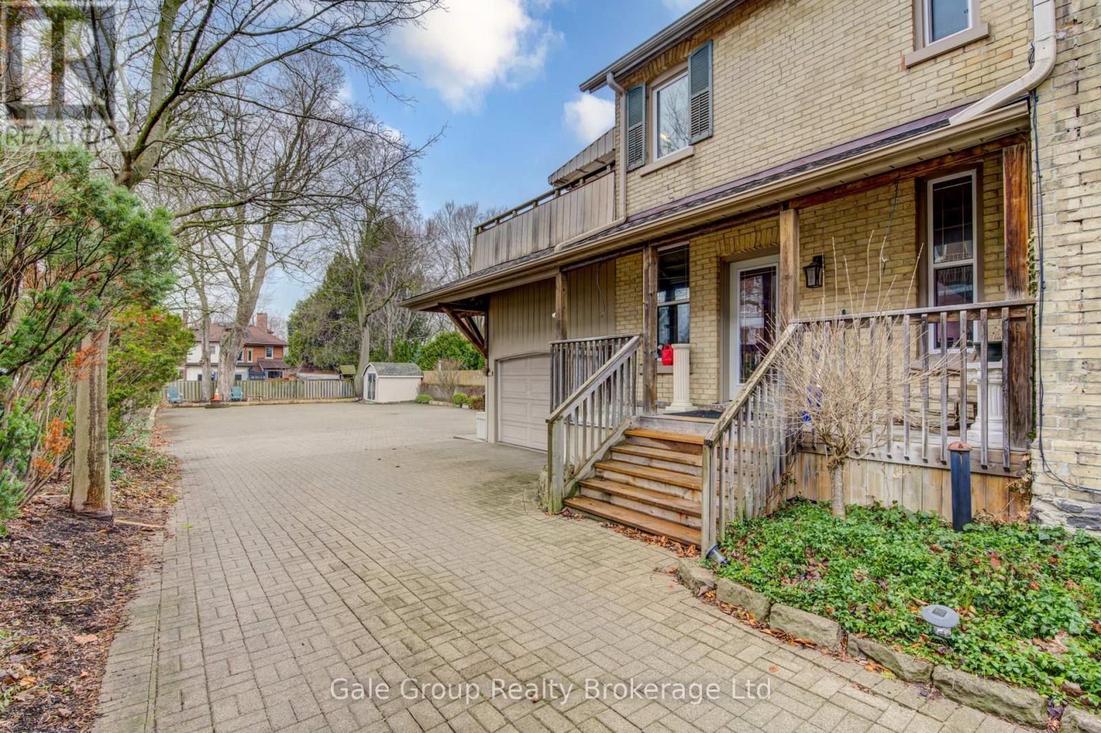 77 LIGHT STREET Image 35