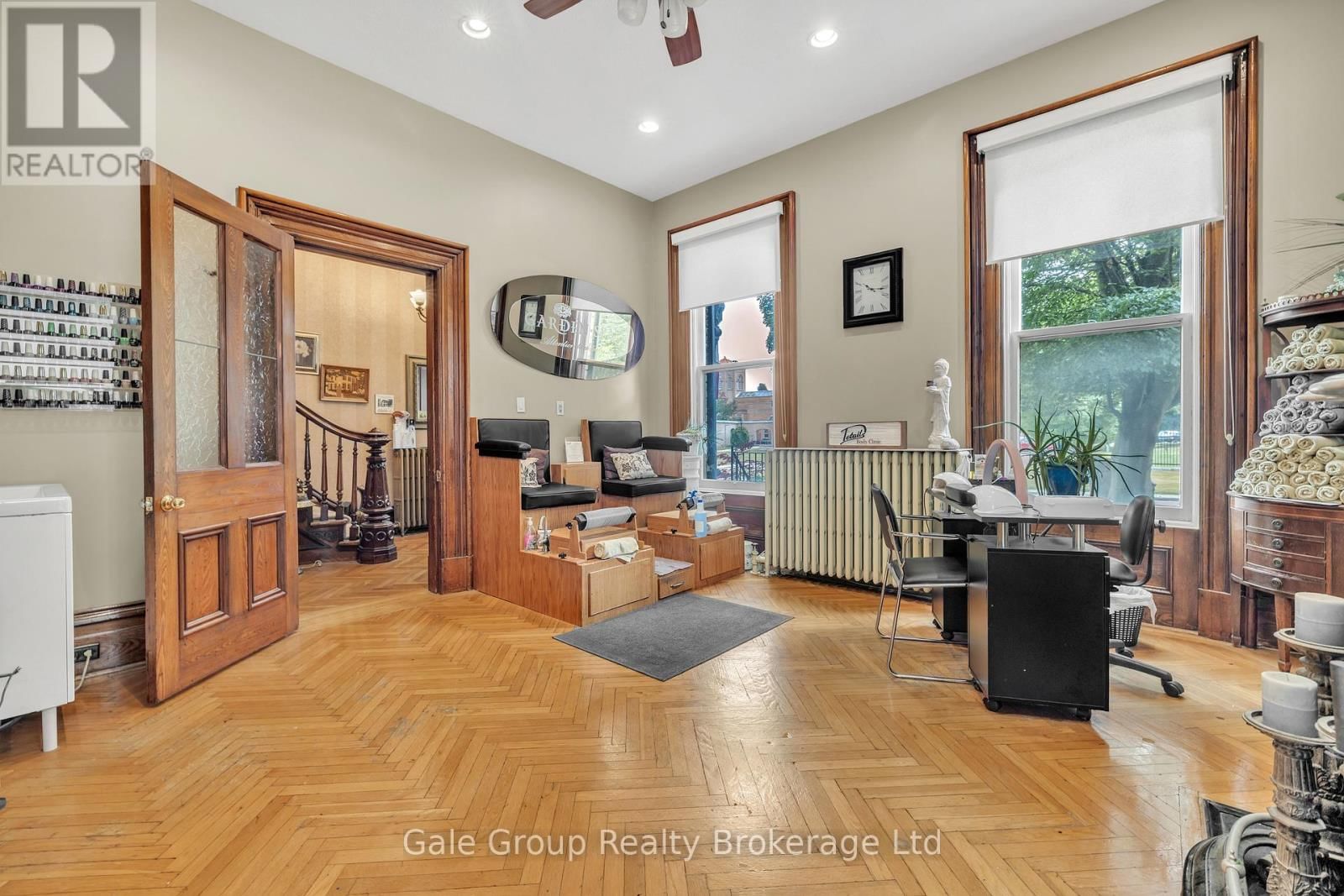 77 LIGHT STREET Image 6