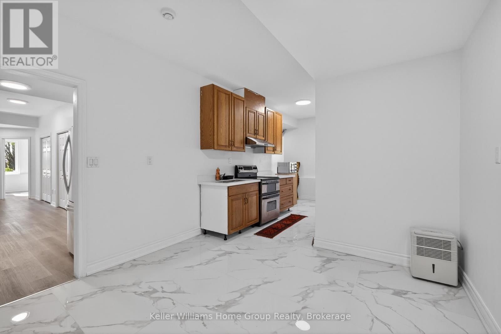 A - 23 FOX RUN DRIVE Image 10