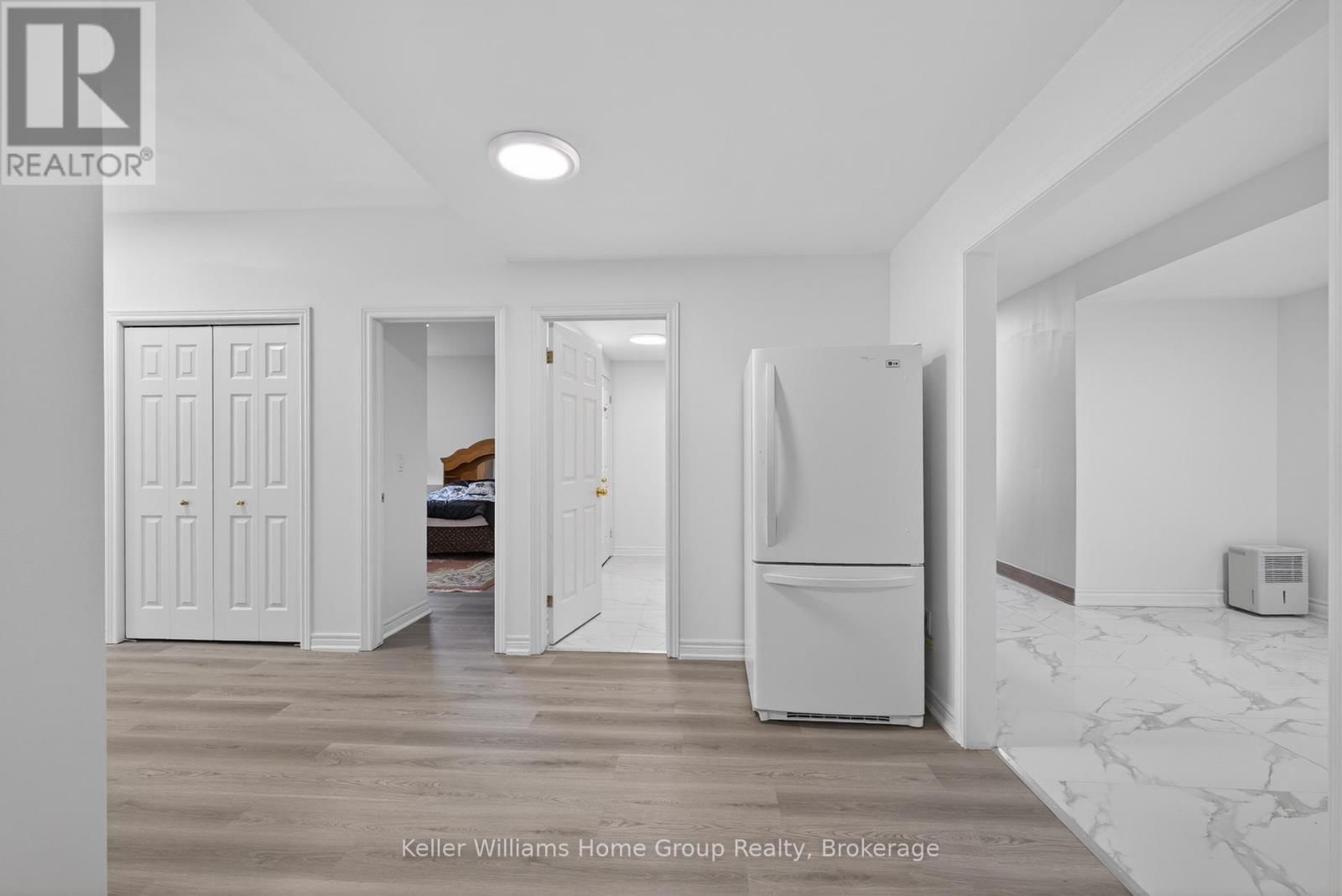 A - 23 FOX RUN DRIVE Image 8