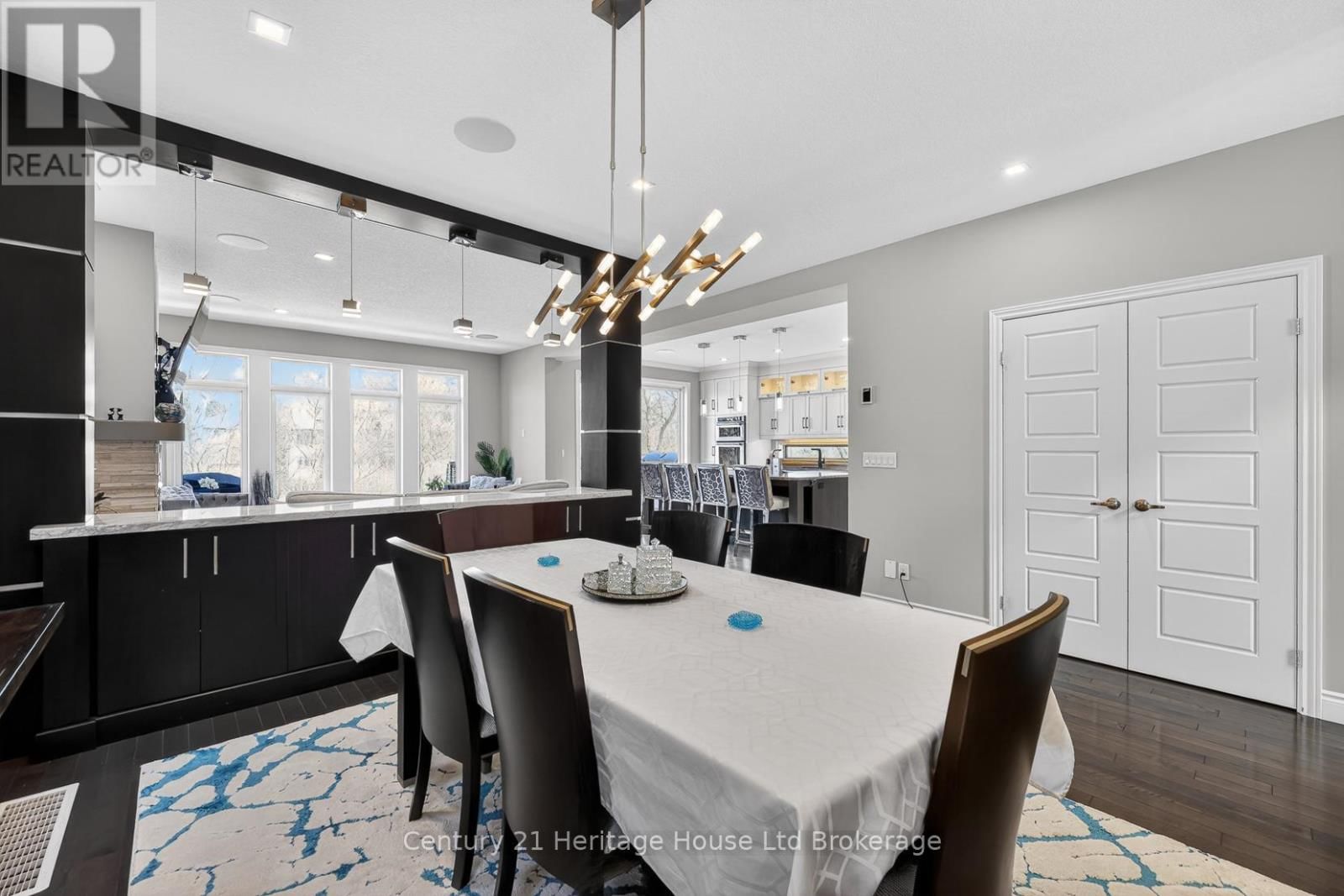 349 MASTERS DRIVE Image 12