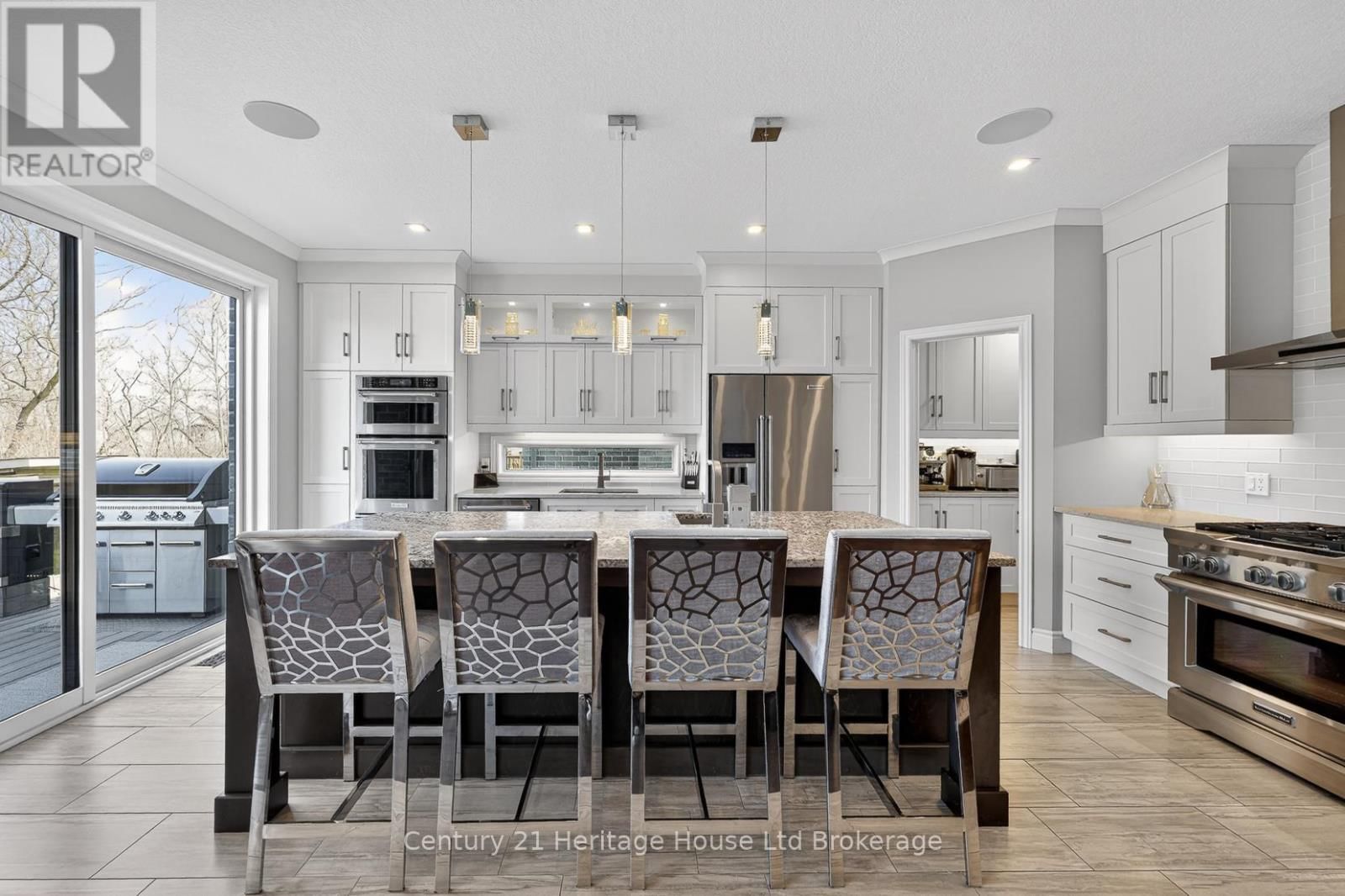 349 MASTERS DRIVE Image 15