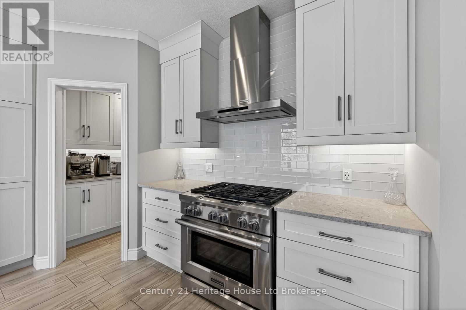 349 MASTERS DRIVE Image 18