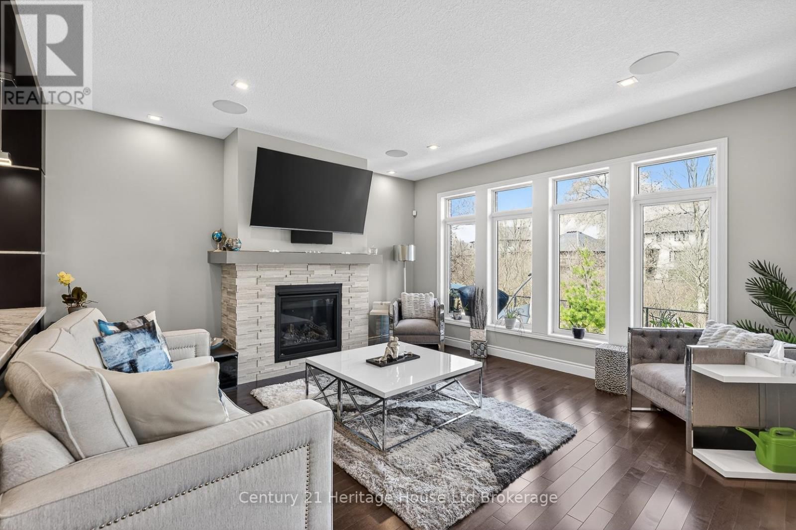 349 MASTERS DRIVE Image 22