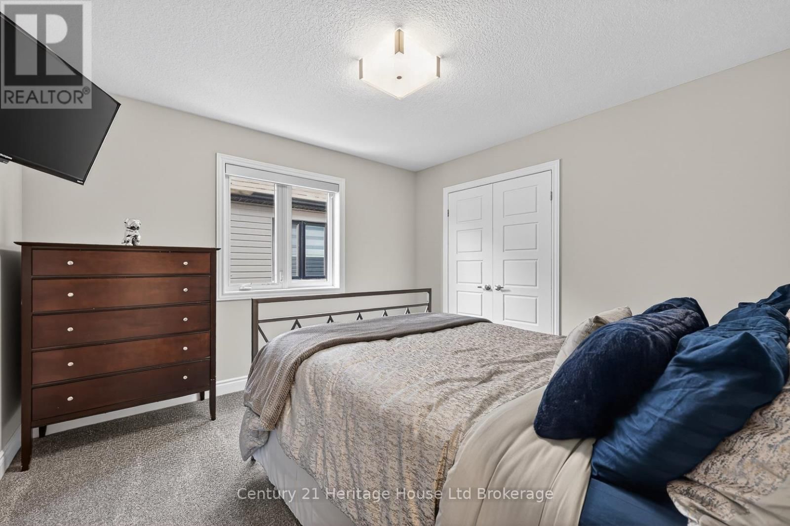 349 MASTERS DRIVE Image 28