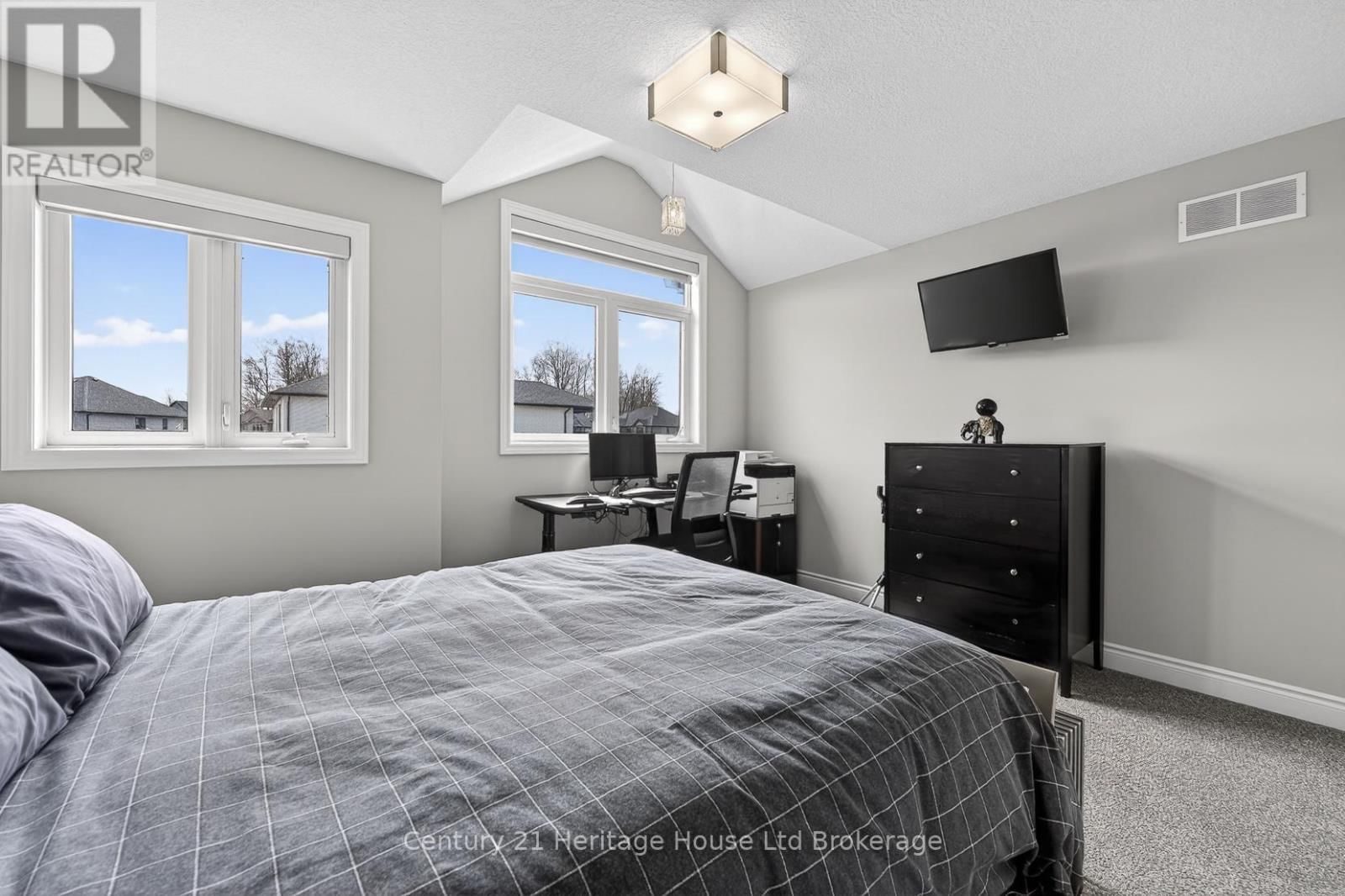 349 MASTERS DRIVE Image 30