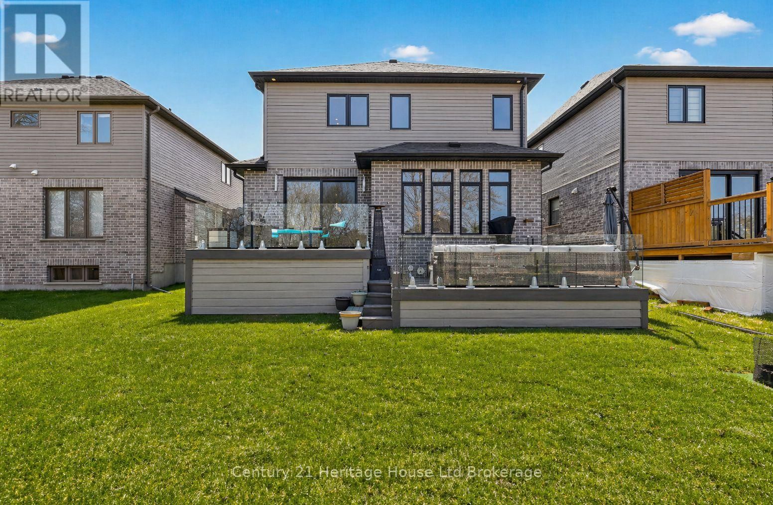 349 MASTERS DRIVE Image 44