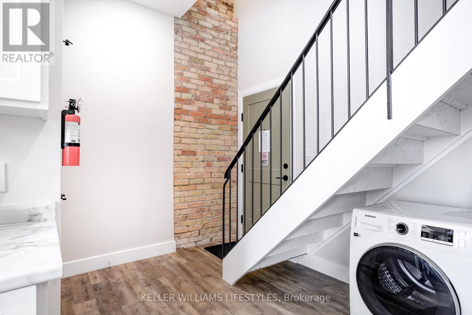 4 - 537 TALBOT STREET Image 11