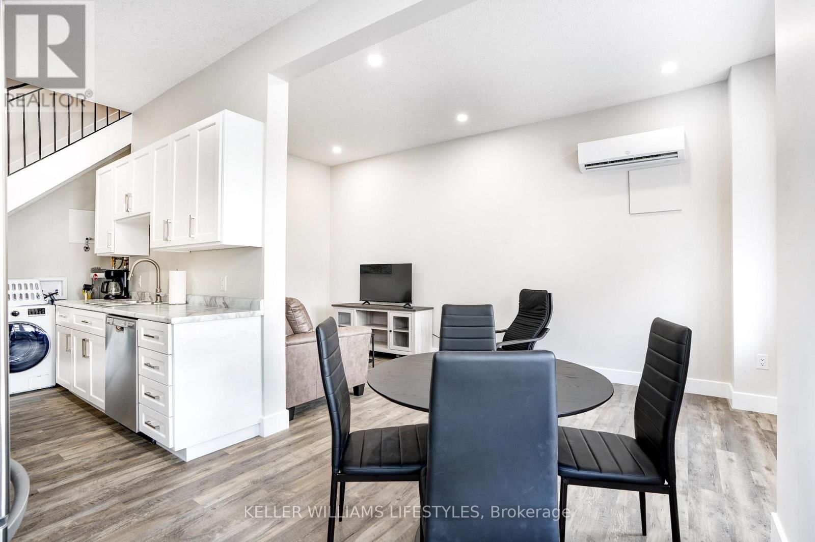 4 - 537 TALBOT STREET Image 19