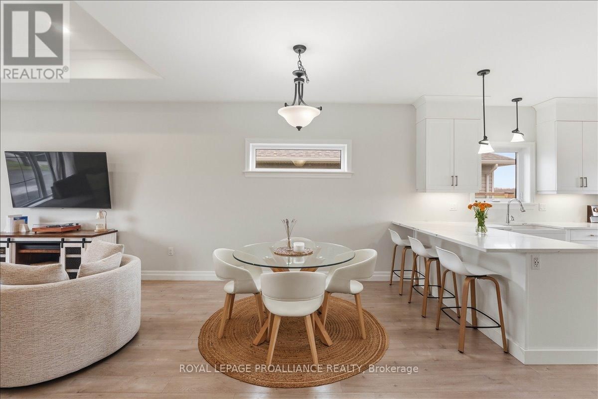 38 BARLEY TRAIL Image 18