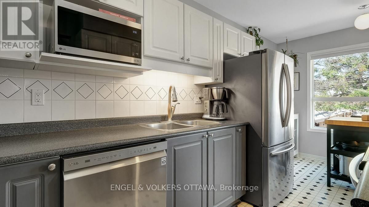 19 MULLCRAFT CRESCENT Image 12