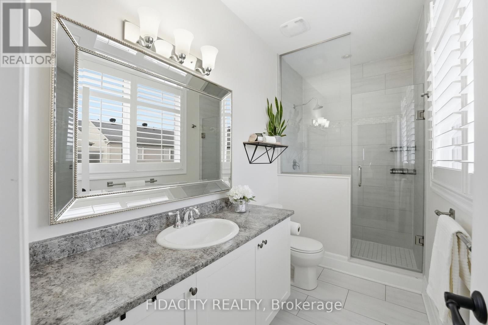 374 GALLANTRY WAY Image 25