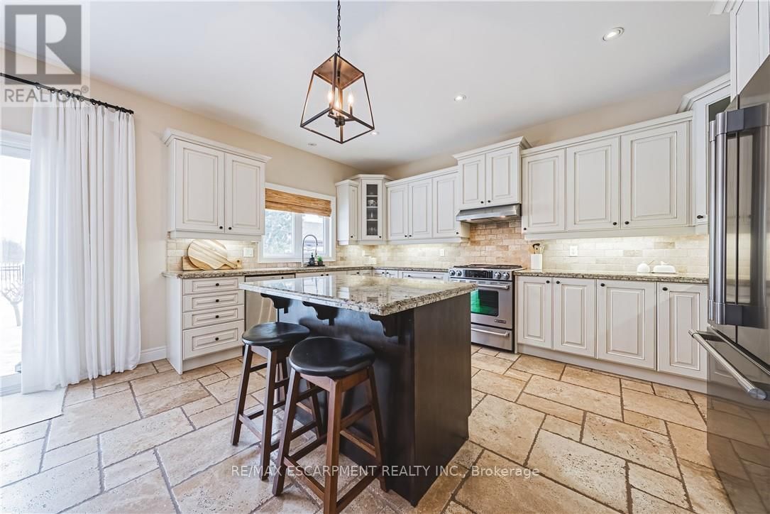 35 GRETI DRIVE Image 10